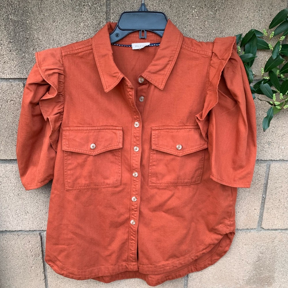 The Ozzi Denim Ruffle-Sleeve Buttondown Shirt -defect
